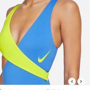 NWT Nike Color Block Swim
